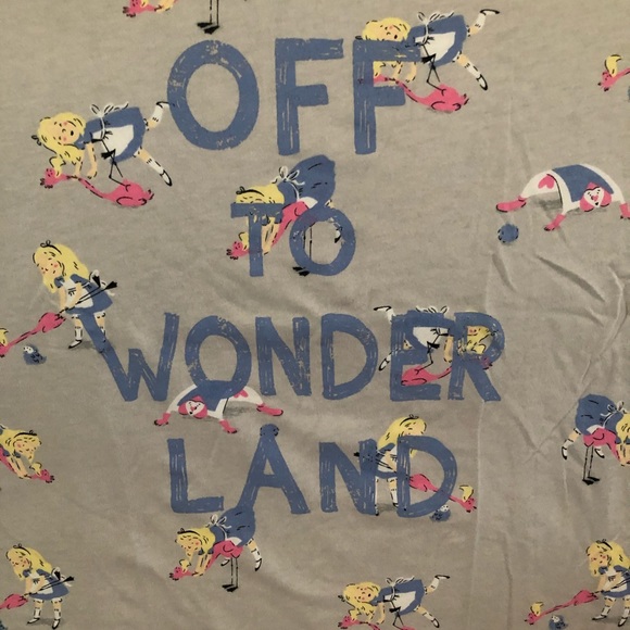 Disney Off To Sleep We Go Alice In Wonderland s/xs - Picture 2 of 5
